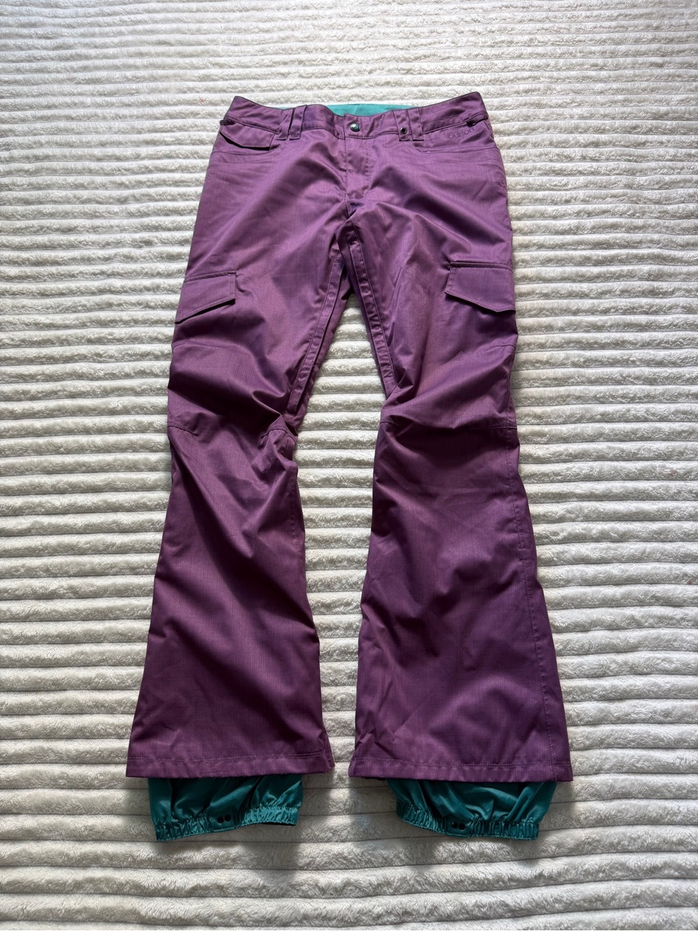 A Burton The White Collection Women’s Snow Pants Purple/Teal L 33" Inseam